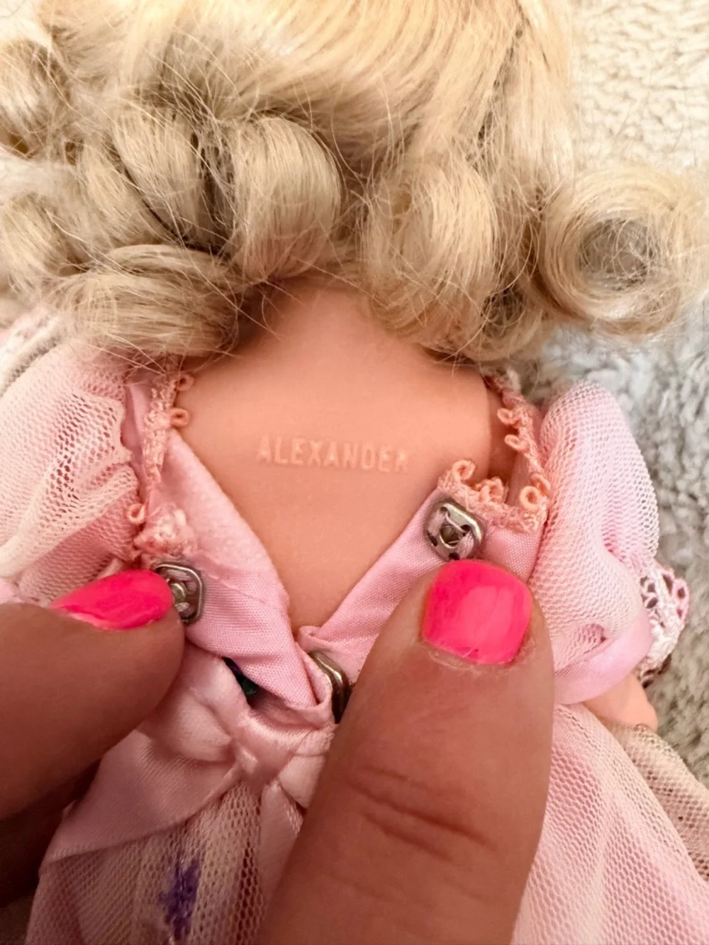 Vintage Beautiful collector Pink Madame Alexander 8